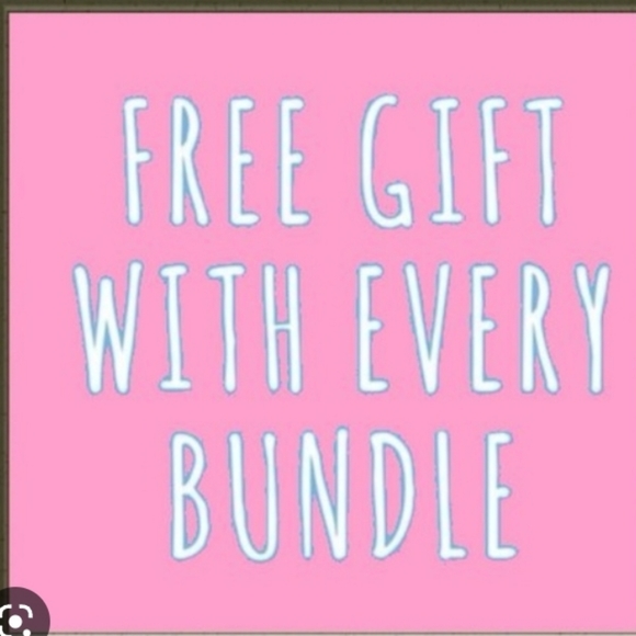 Meet your Posher, Mona - Picture 2 of 2